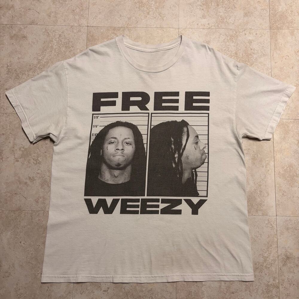 Y2K Vintage 2010 Lil Wayne Free Weezy T-Shirt